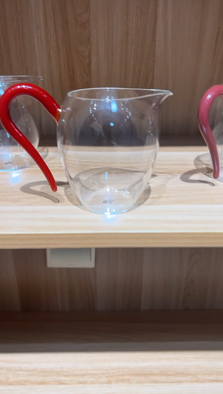 【闪购商品】朱红怡然全新正品金标