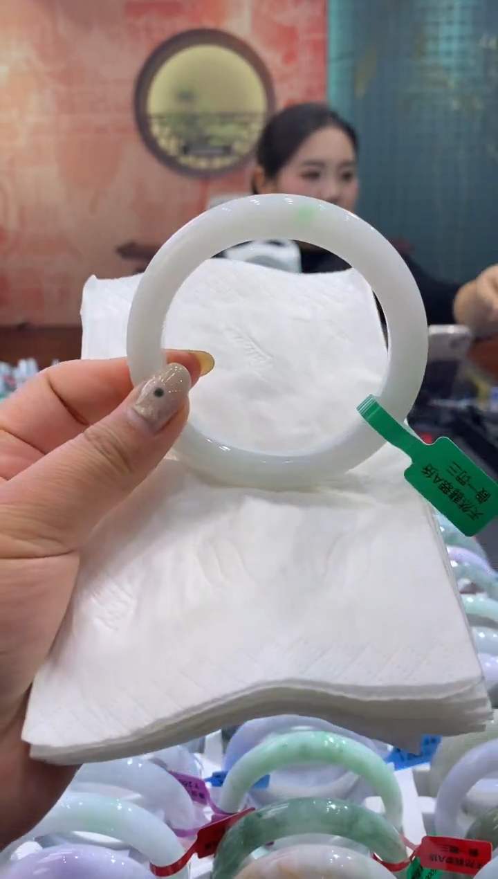 未镶嵌手镯翡翠多人00012532