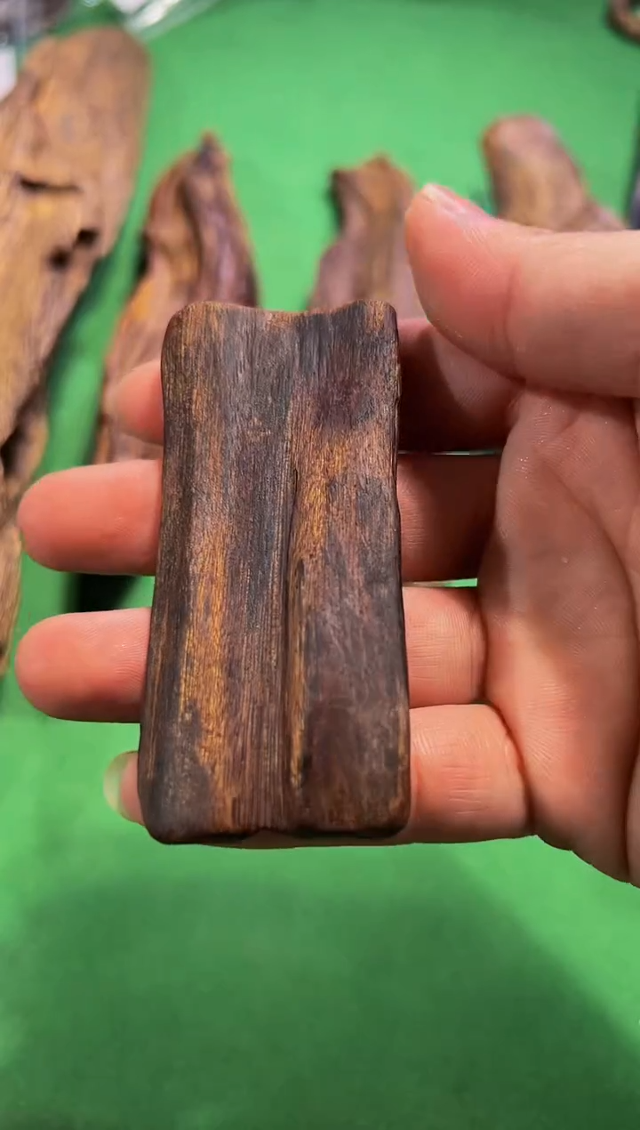 【闪购商品】沉香手把件63号15克土沉多样性发一