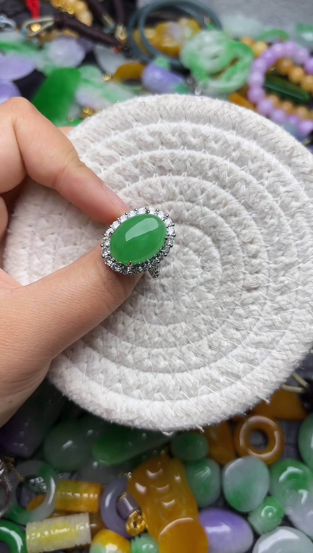 颈饰未镶嵌翡翠缅甸翡翠吊坠