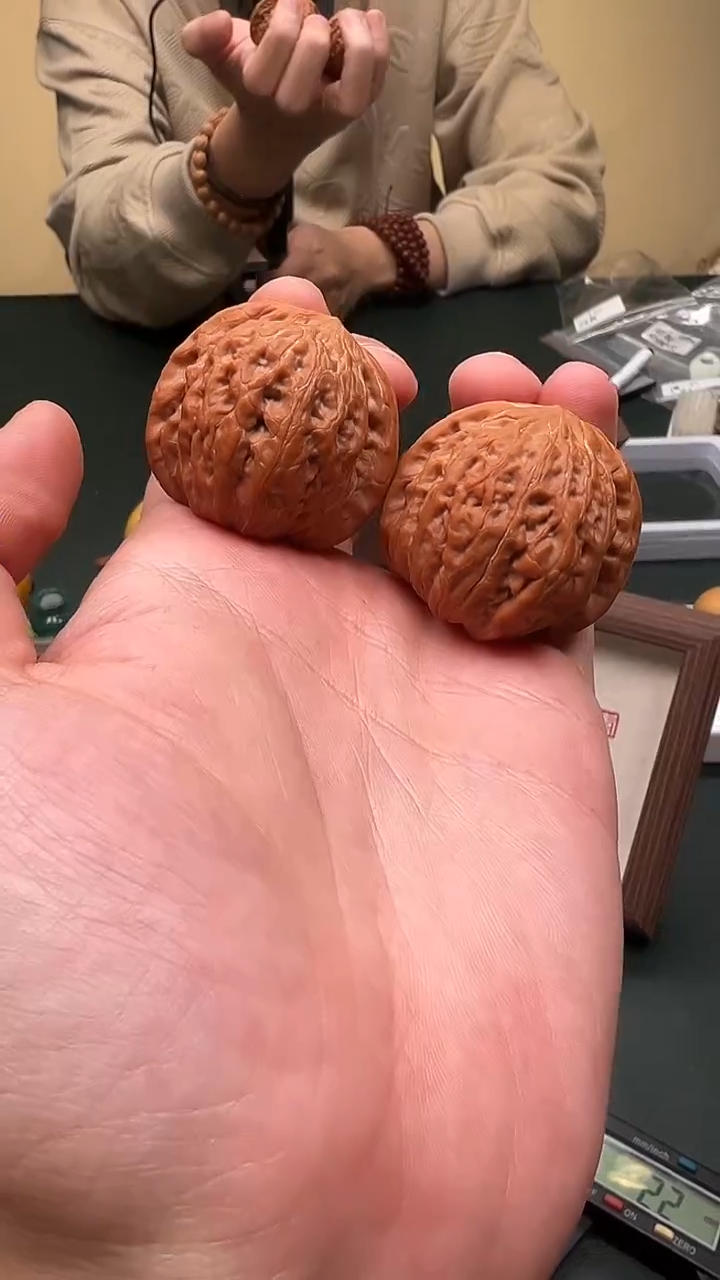 【闪购商品】文玩核桃把件38mm 铁锤文玩核桃一对 10号