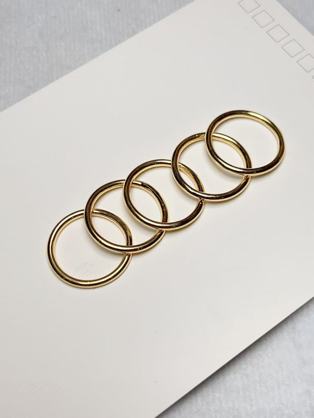 铜合金戒指  1061铜合金戒指 高级感轻奢素圈金色戒指一个17-18）