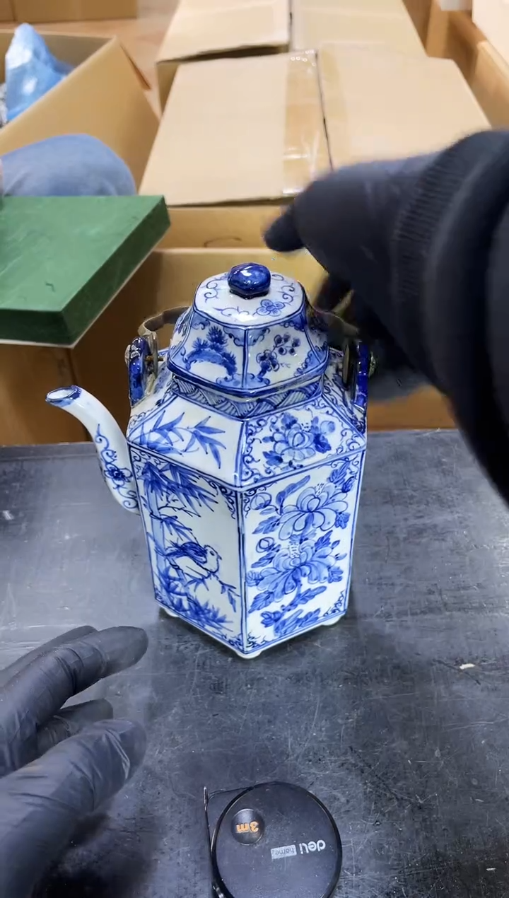 壶微瑕如图所示 阁集工艺品