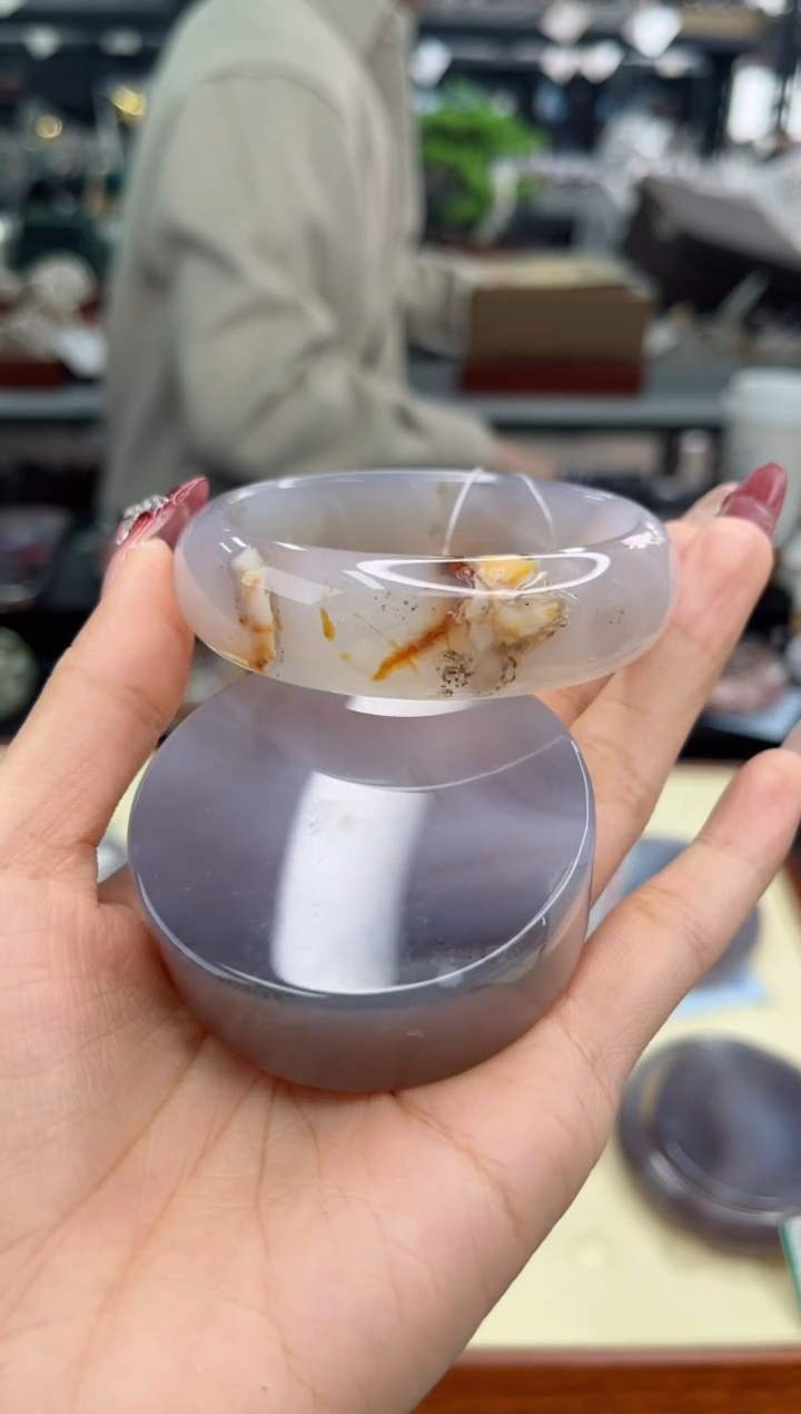 【闪购商品】石英质玉手镯未镶嵌57圈口（赠品镯心）3570178