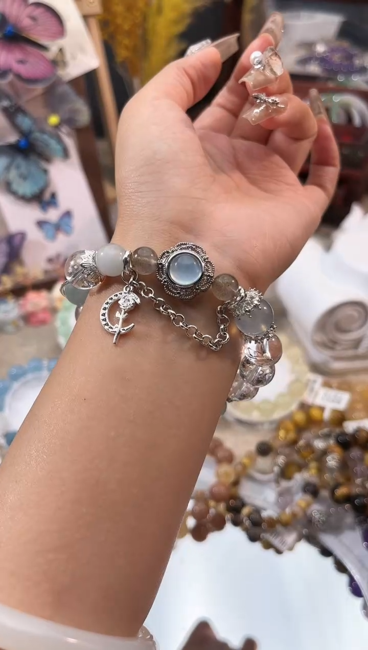 【闪购商品】水晶手链未镶嵌多样性发货颜色微差发其一    