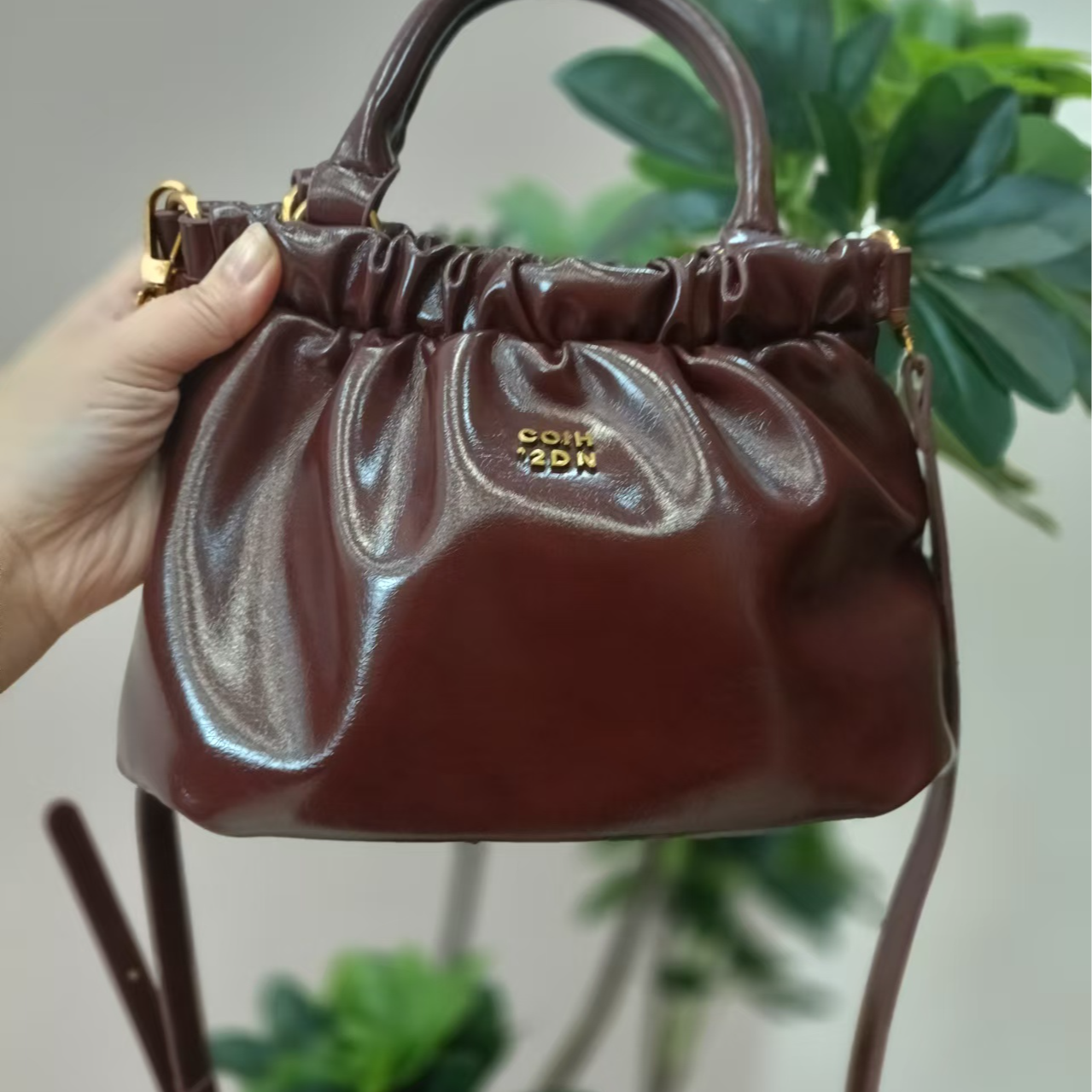 新款潮流手提斜挎包福袋包