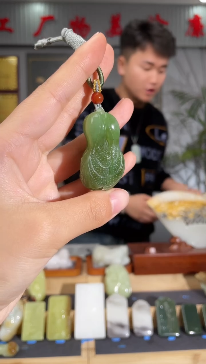 【闪购商品】和田玉颈饰未镶嵌拍一发一 多样性发货