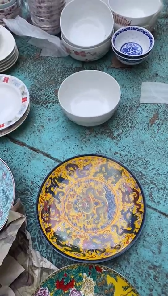 【闪购商品】黄色10寸龙赏盘