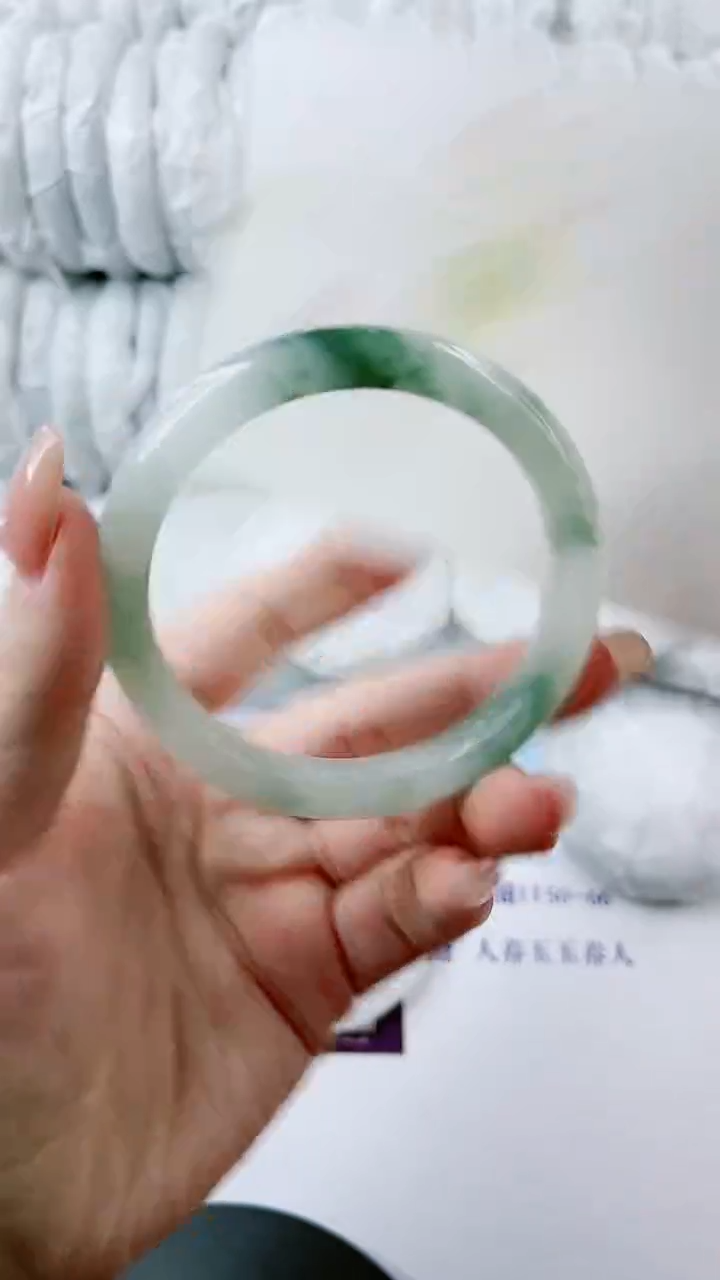 【闪购商品】石英质玉手镯未镶嵌0246607670-多样性发货