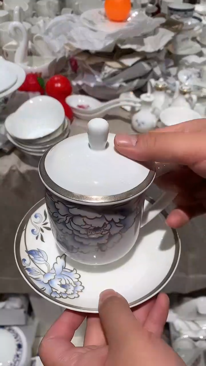 盖杯隆达骨质瓷1
