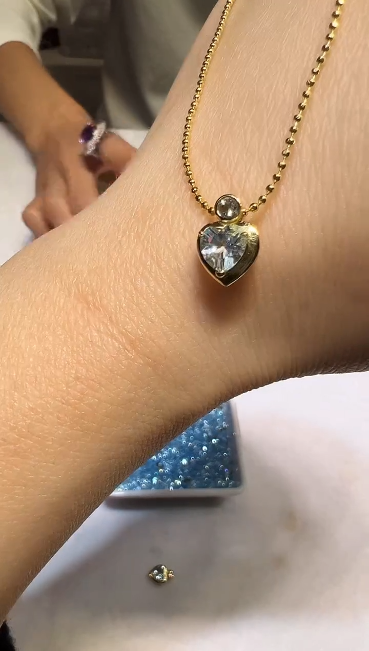 银S925镶嵌吊坠(不含链)海蓝宝石1219m007多样性发其一