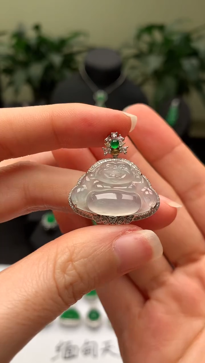 【闪购商品】翡翠颈饰18K金镶嵌佛公