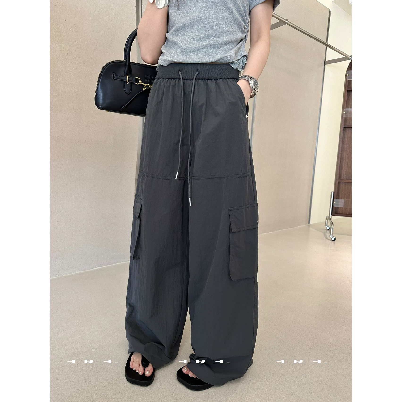 动感少女透气速干工装裤女2025春夏新款松紧腰宽松直筒拖地阔腿裤