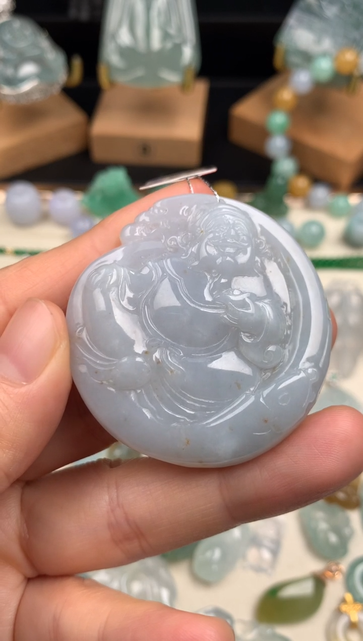 天然缅甸翡翠吊坠1