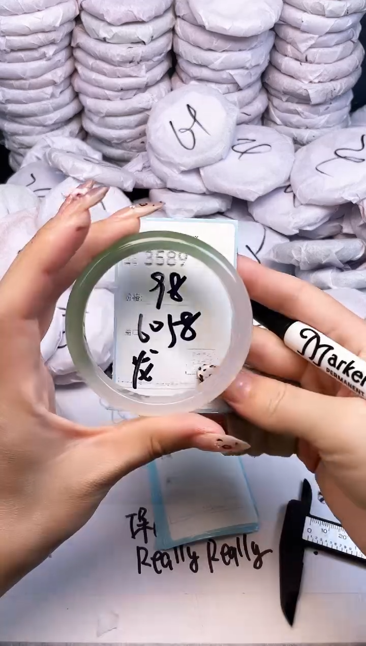 手镯玛瑙/玉髓未镶嵌3589