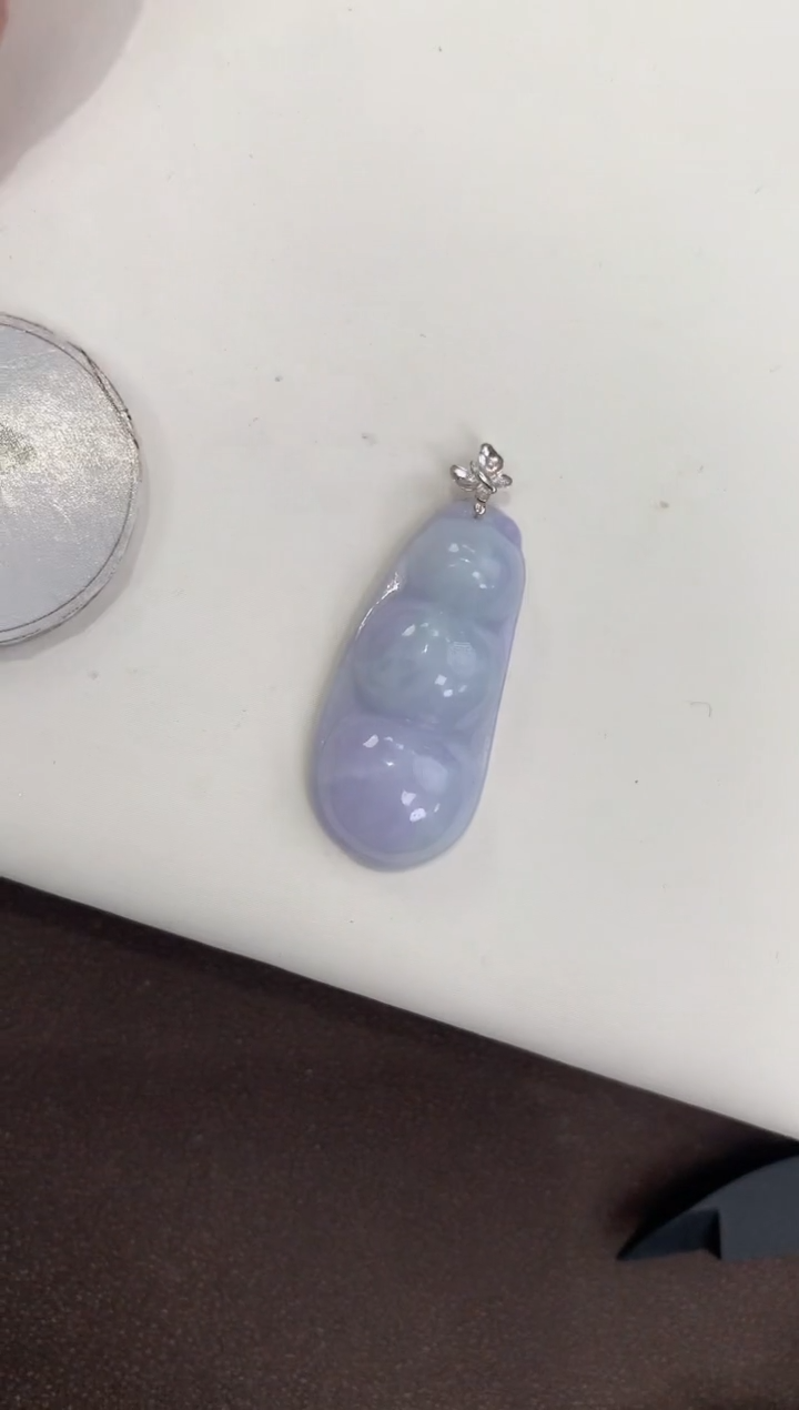 颈饰18K金镶嵌翡翠天然缅甸a货翡翠(多样性发其一)