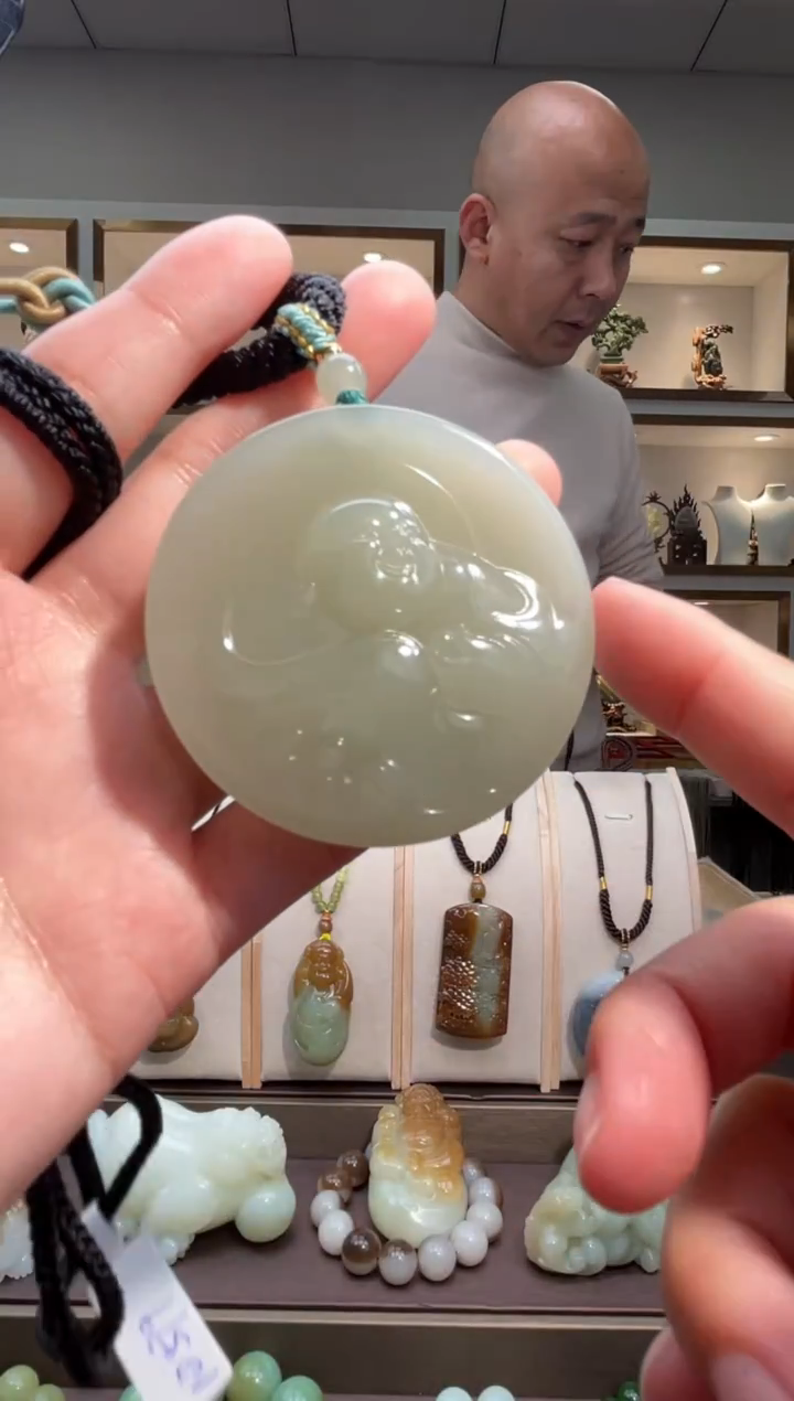 颈饰未镶嵌和田玉苏