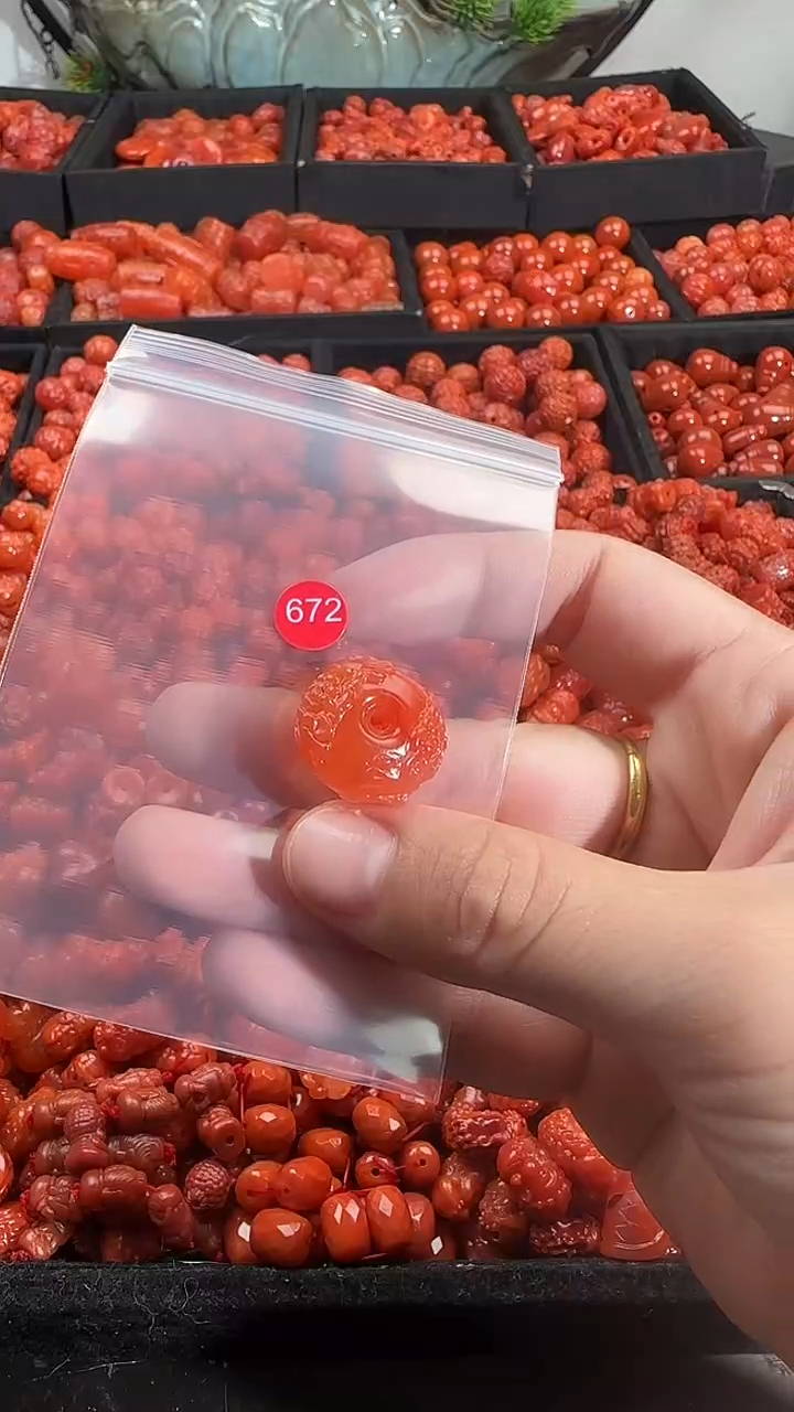 颈饰未镶嵌南红玛瑙11