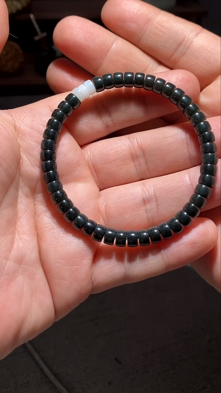 未镶嵌和田玉挂件HLW1014-1