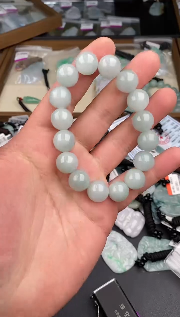 【闪购商品】翡翠颈饰未镶嵌  天然翡翠，一物一图