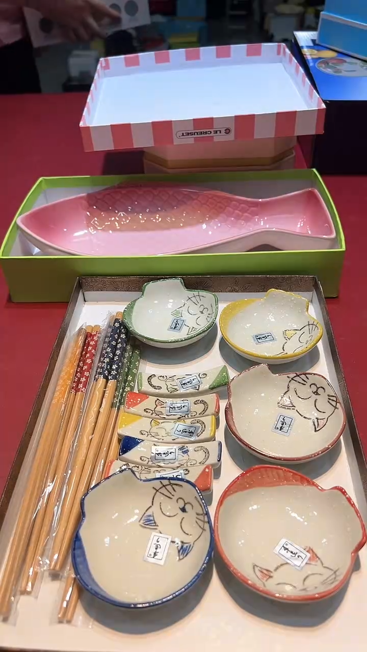 【闪购商品】瓷片锅碗瓢盆一件不剩