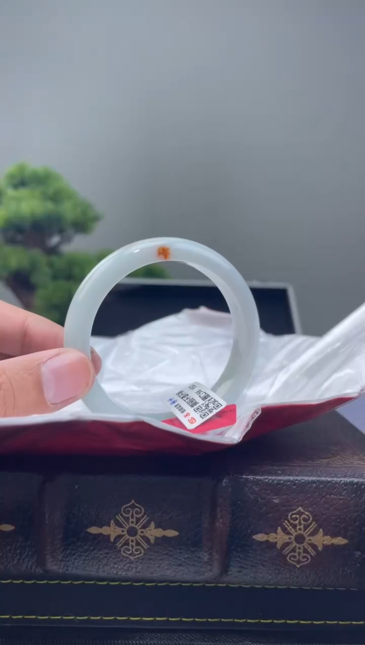 【闪购商品】翡翠手镯未镶嵌手镯15