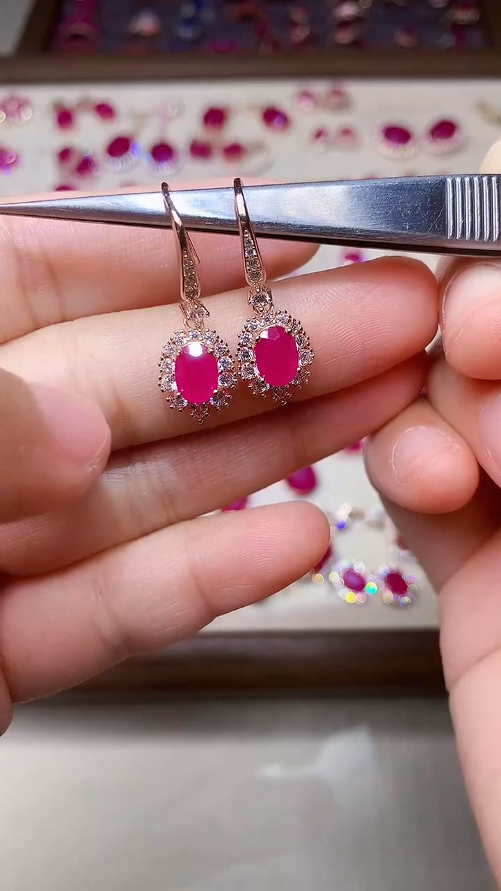 【闪购商品】红宝石耳饰银S925镶嵌000