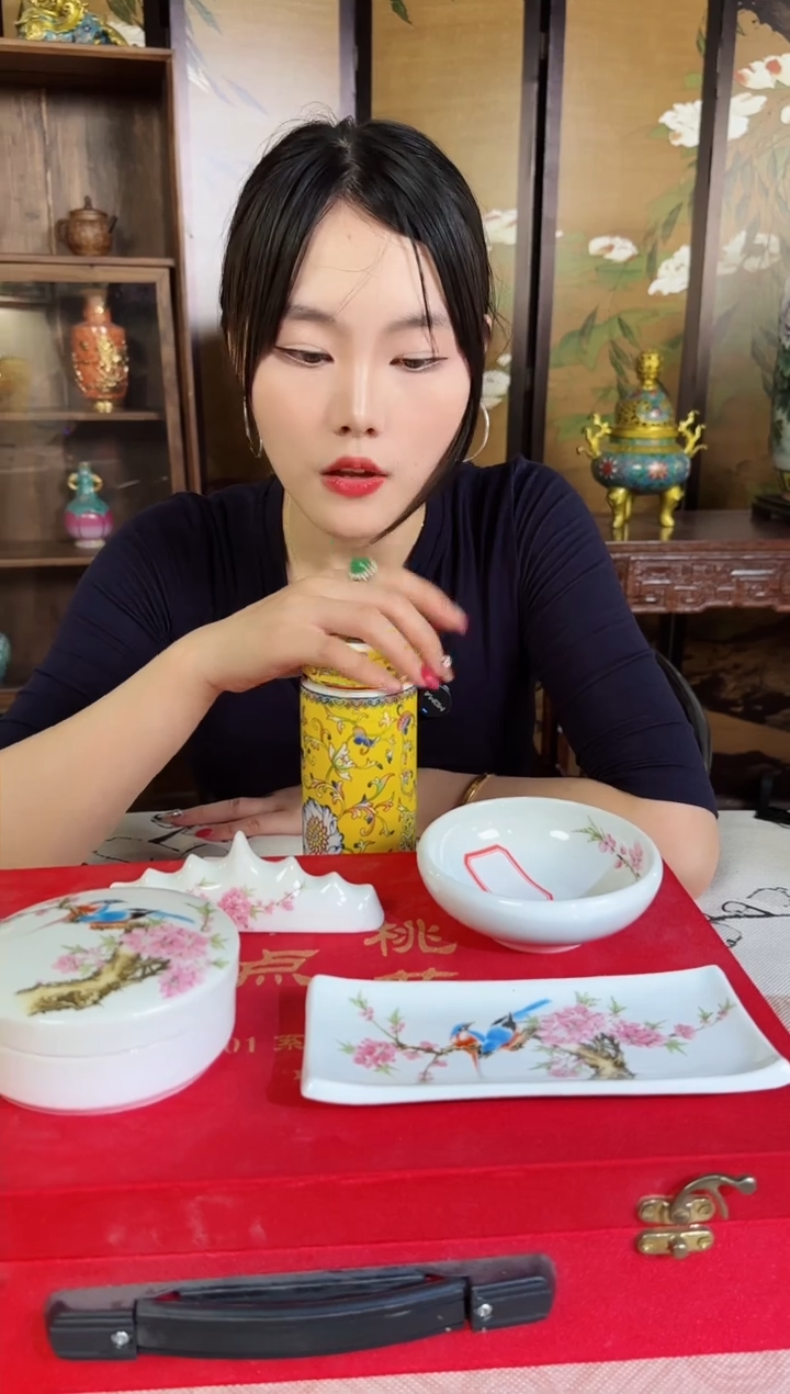 其他景德镇陶瓷摆件