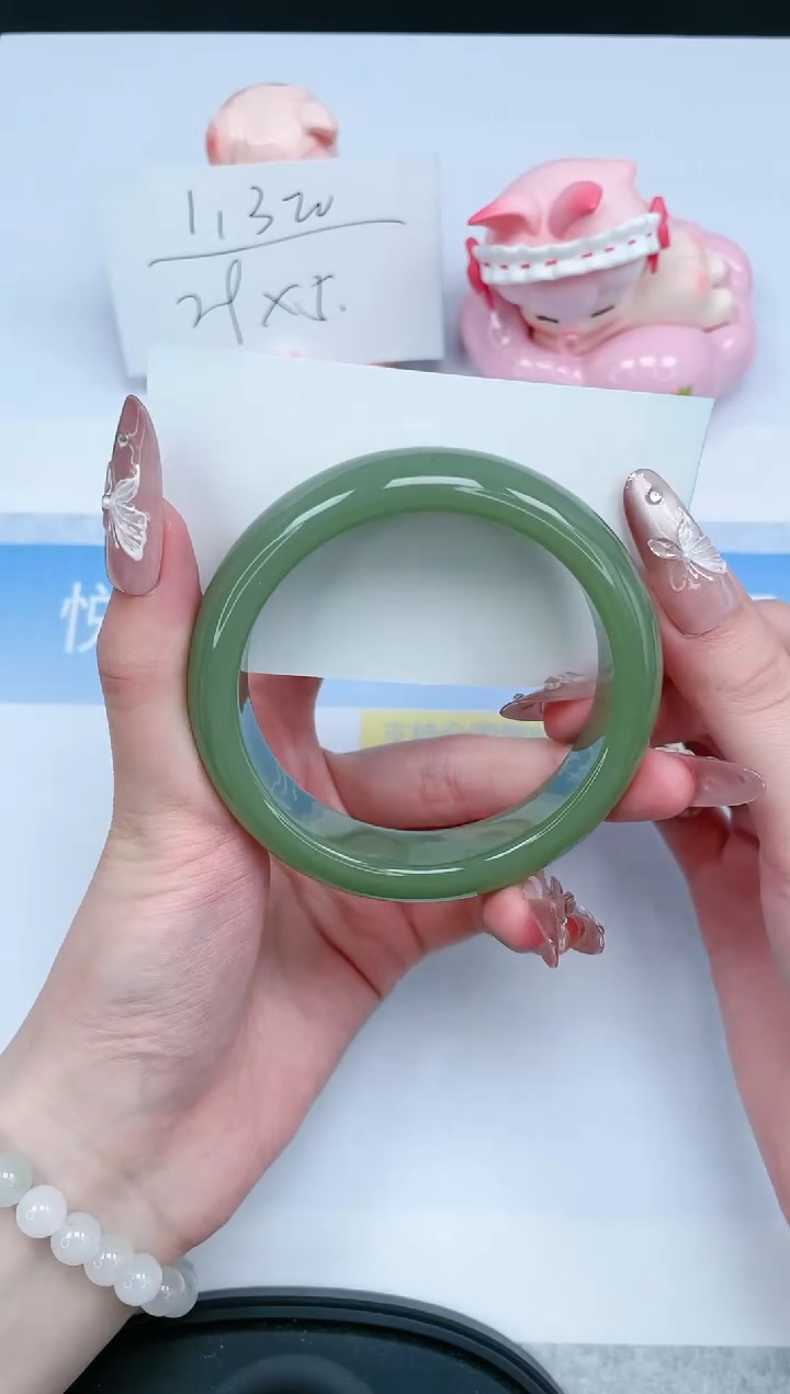 【闪购商品】石英质玉手镯未镶嵌124-59.5