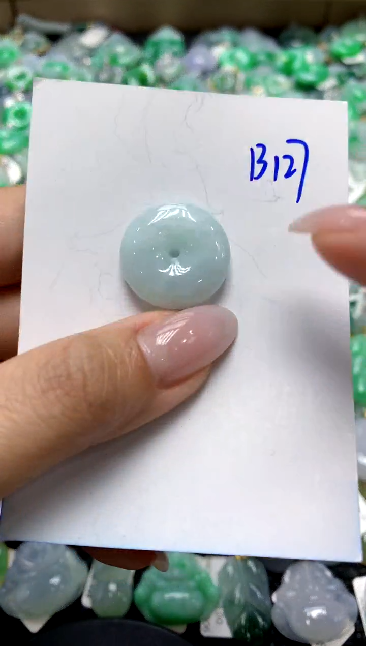 翡翠未镶嵌颈饰1111111111111111