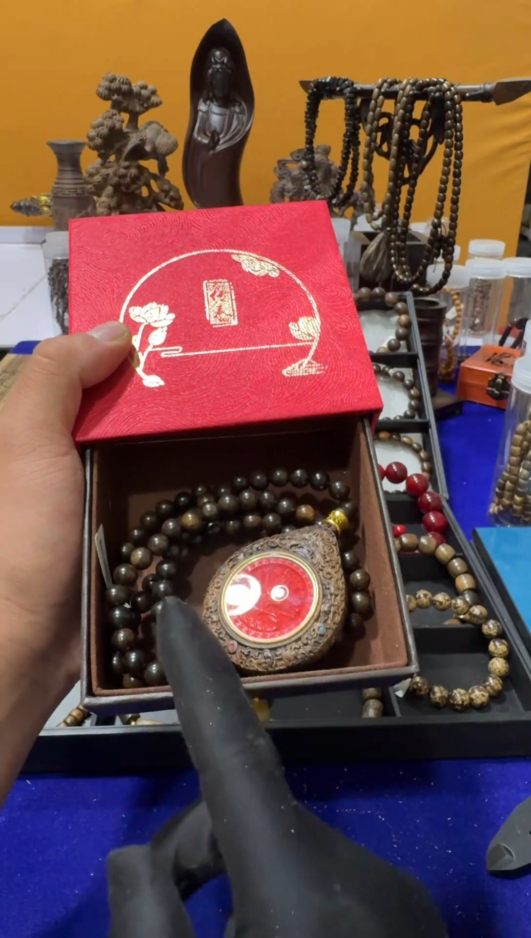 大叶紫檀（黑酸枝木类）