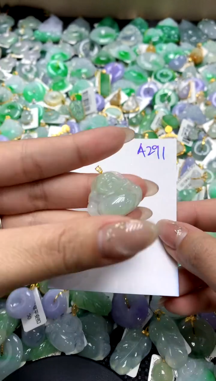 【闪购商品】翡翠颈饰18K金镶嵌11111111111111111