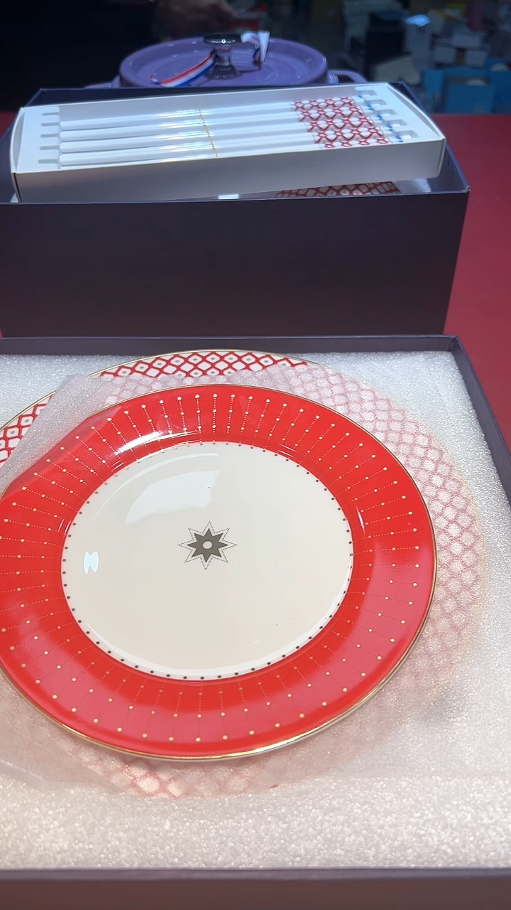 【闪购商品】瓷片锅碗瓢彭一件不剩