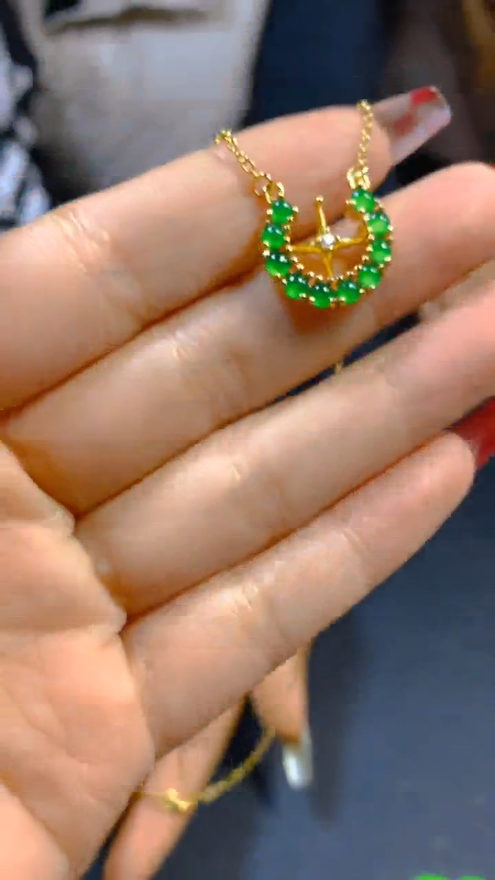 【闪购商品】翡翠吊坠(赠链)未镶嵌0531704027多样性发一