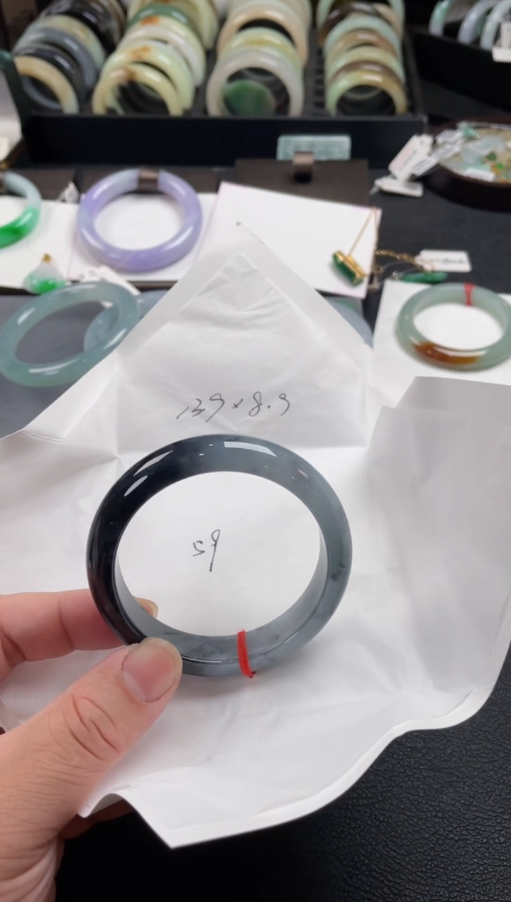 【闪购商品】翡翠手镯未镶嵌59圈口