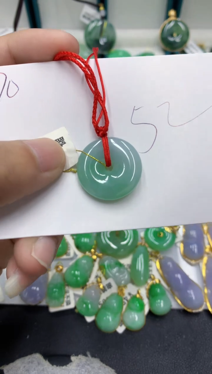 【闪购商品】翡翠颈饰未镶嵌翡翠