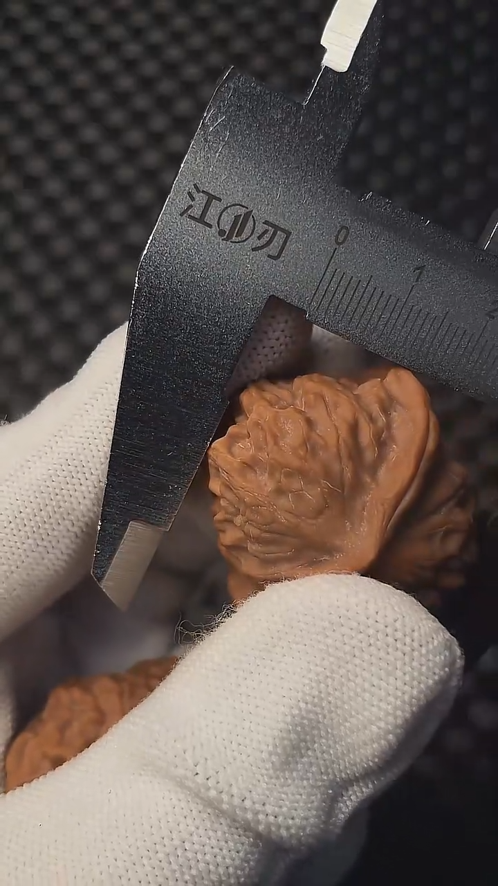 吊坠文玩核桃瓷娃娃