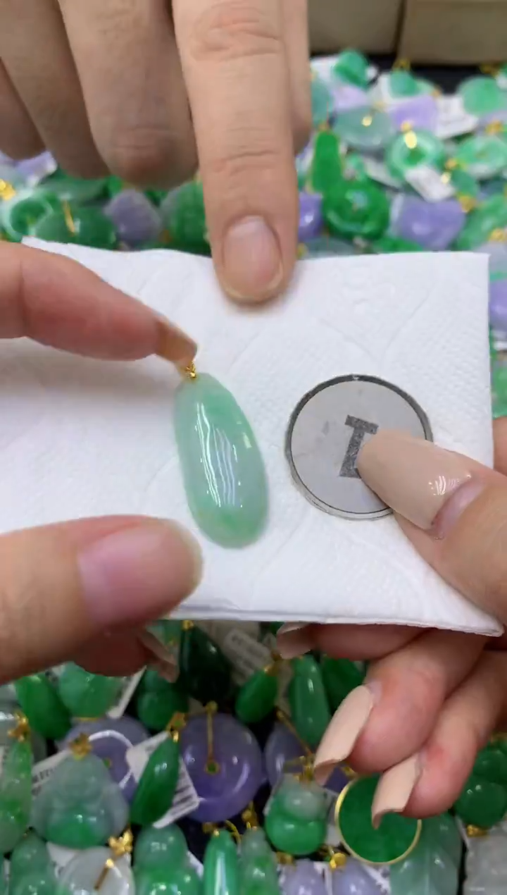 颈饰未镶嵌翡翠天然缅甸翡翠A货