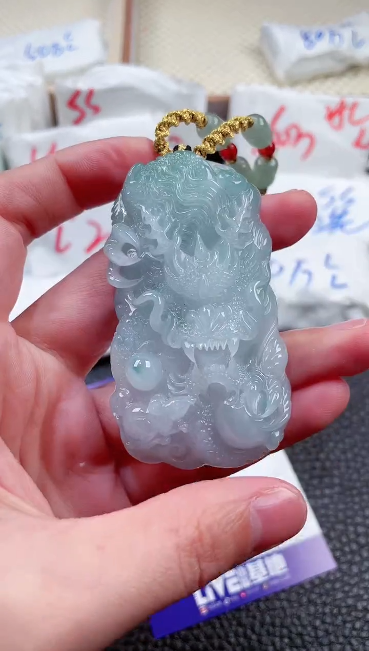 【闪购商品】翡翠颈饰未镶嵌00002280