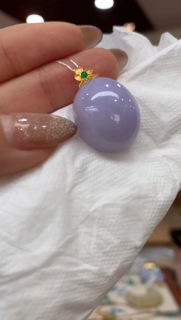 吊坠(不含链)18K金镶嵌翡翠蛋面