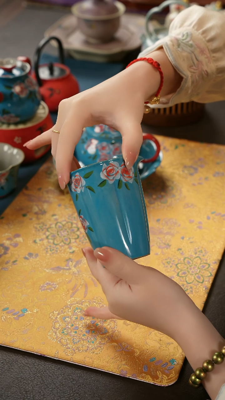 陶瓷茶具亮面玫瑰公道杯