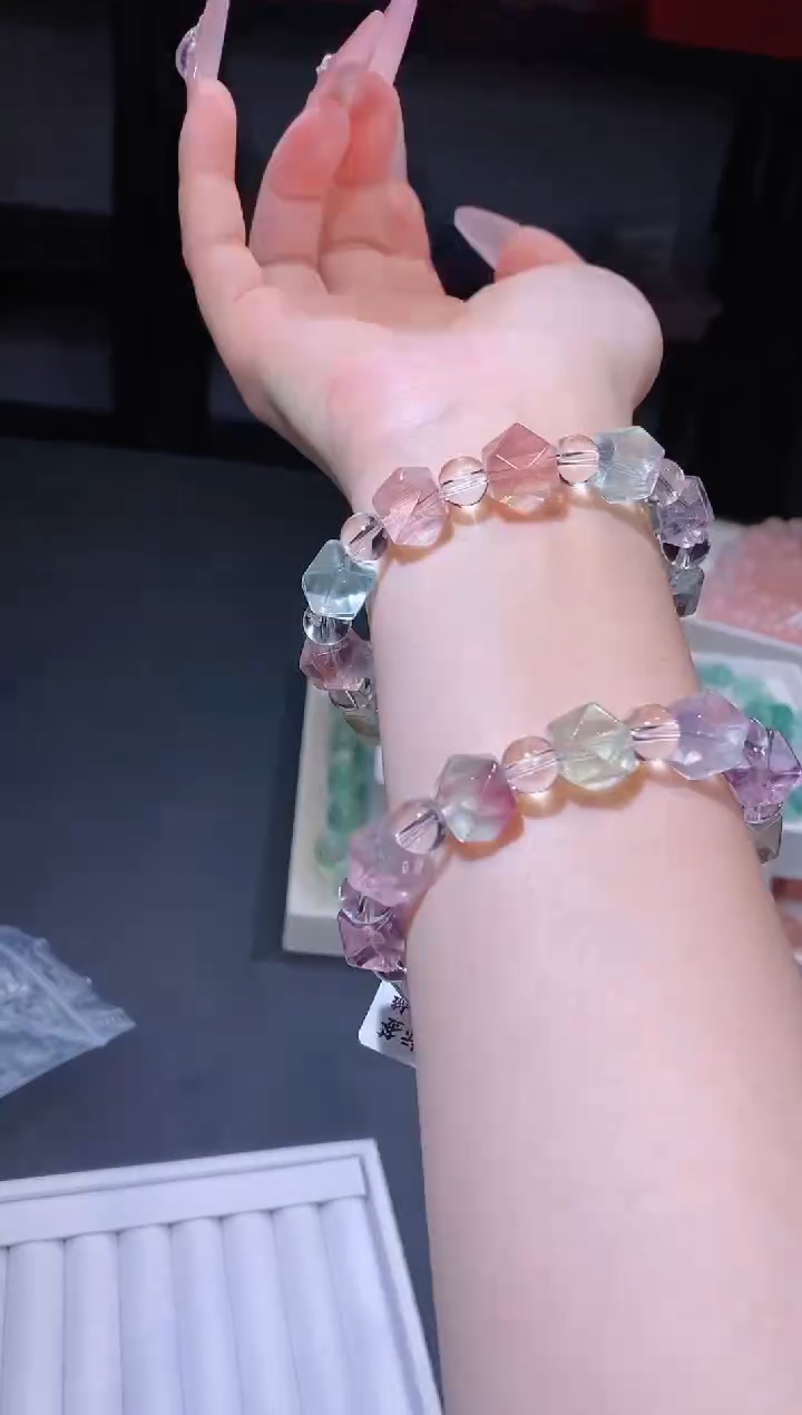 合金手链萤石1228.15八角马卡龙彩萤石手串 多样发其一