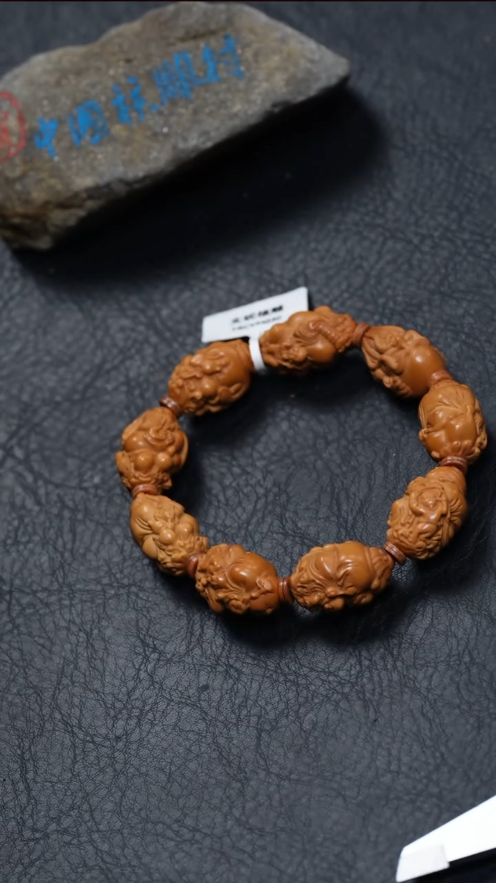 【闪购商品】橄榄核吊坠橄榄核