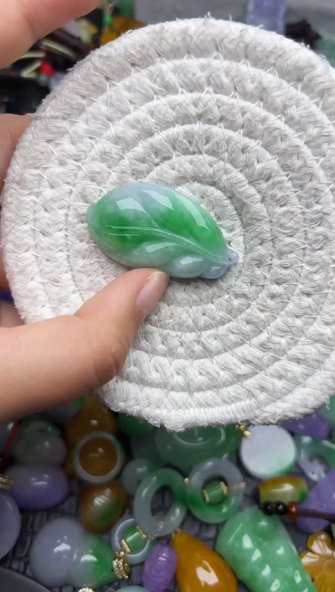 颈饰未镶嵌翡翠缅甸翡翠吊坠