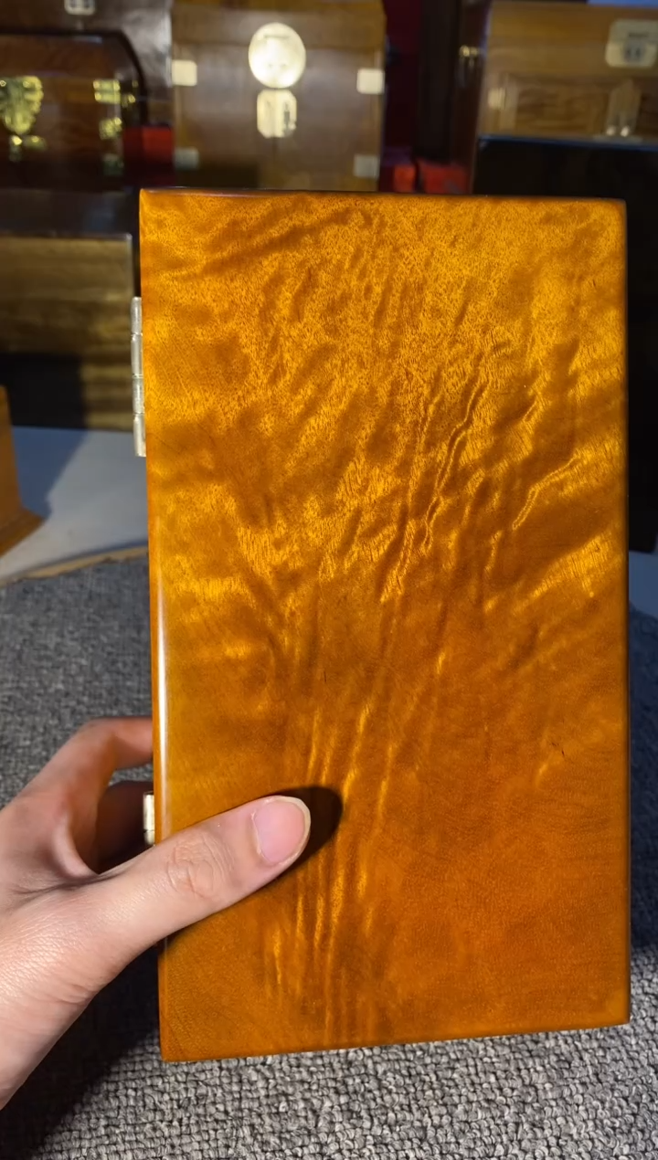 【闪购商品】金丝楠木艺金丝楠首饰盒F22