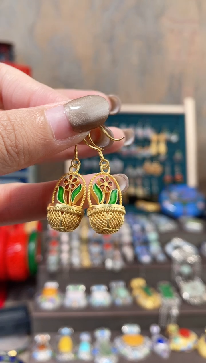 非遗绝技花丝镶嵌耳环