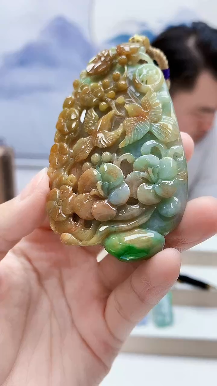 未镶嵌定制翡翠5060lr-毛货挂件55