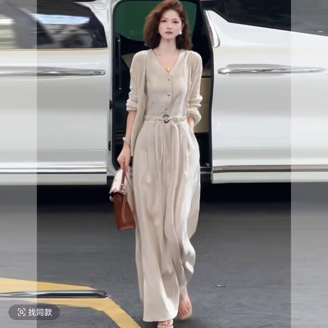 今年流行爆款气质名媛高端女神范高级感精致大方得体杏色连衣裙秋