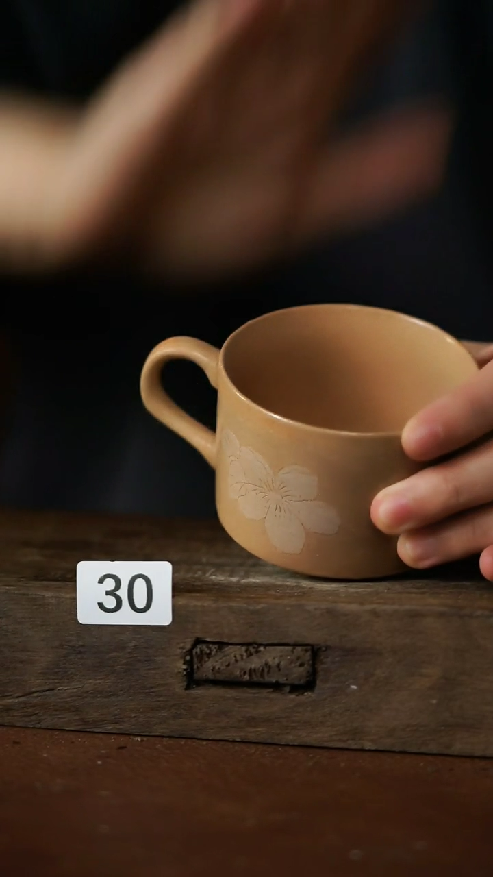 【闪购商品】瓷片微瑕粉引手工剔刻介意勿拍！！