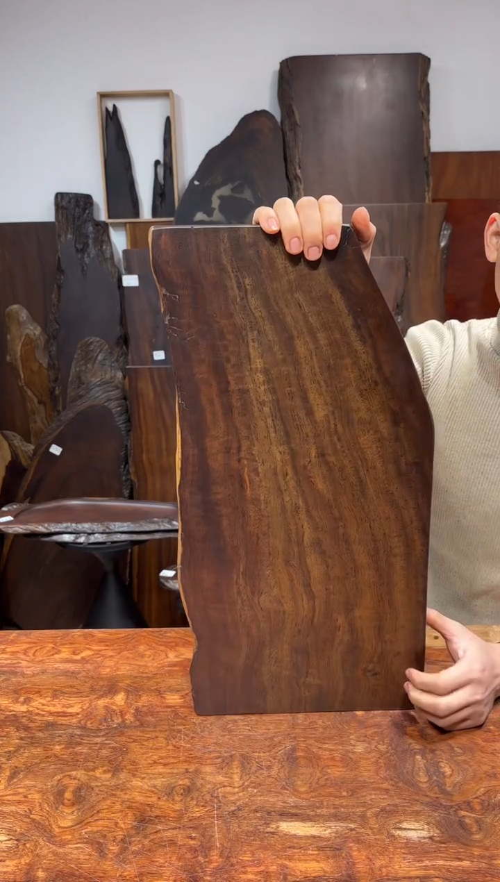 风车木（黑檀木）尺寸55*28*2.4编号166